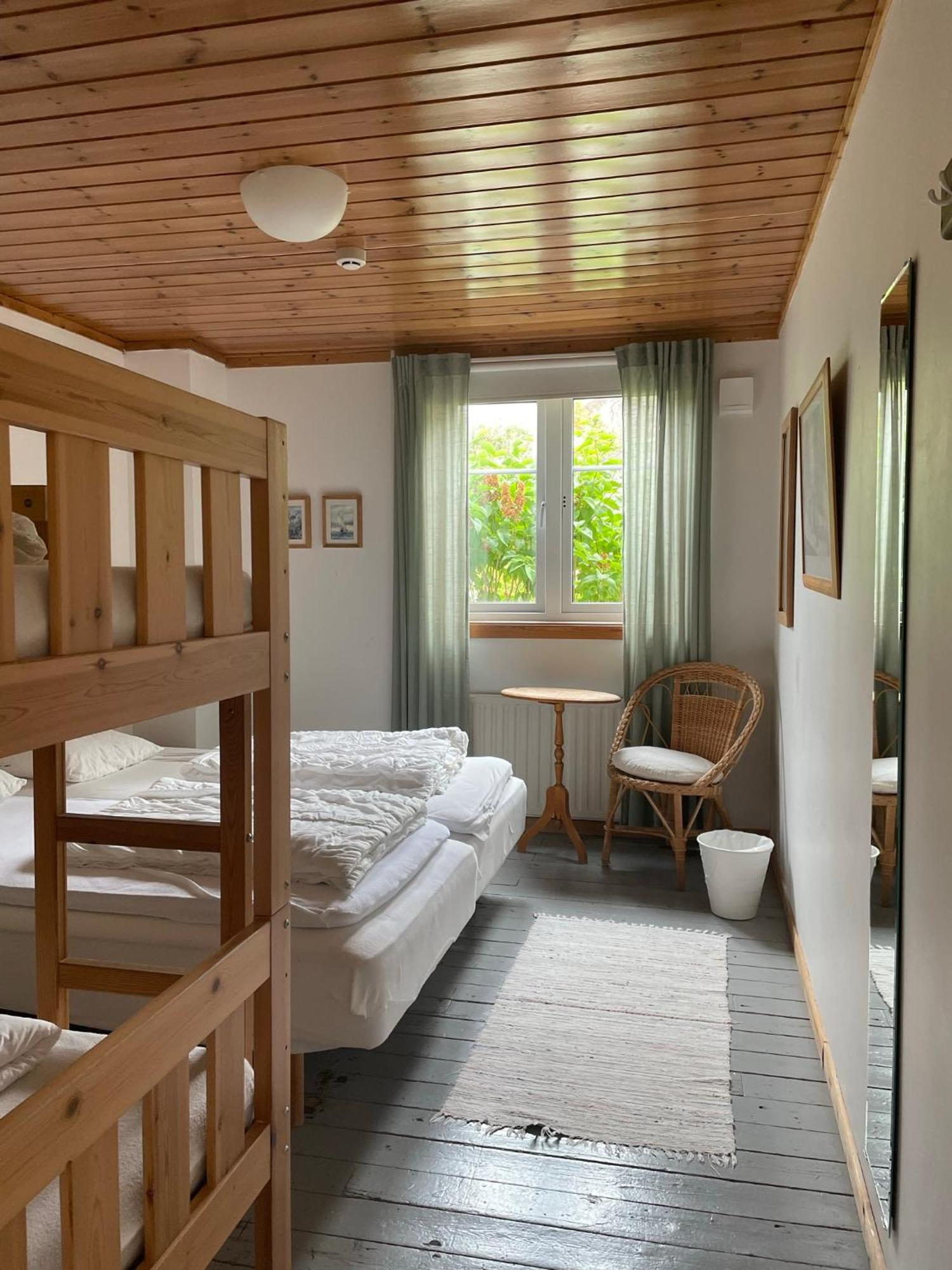 Kustnaera Vandrarhem Hamburgsund Oda fotoğraf